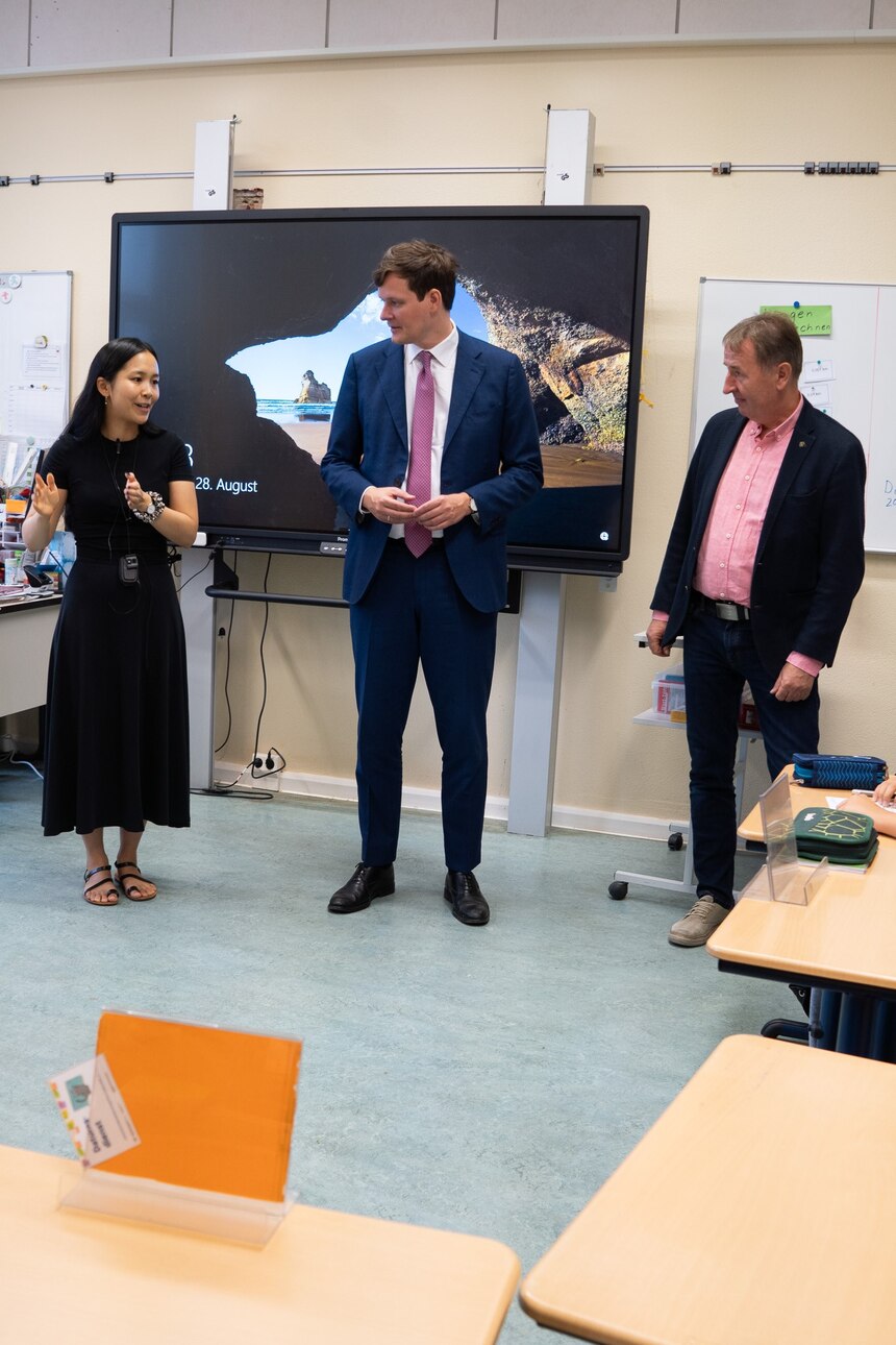 Schulbesuch Minister